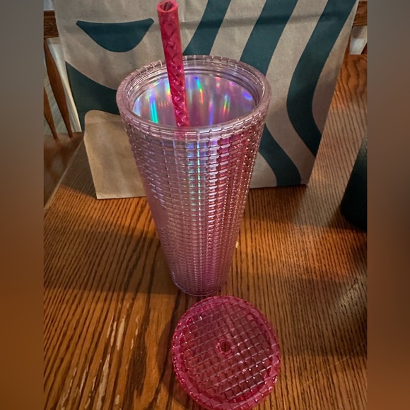 Starbucks 2023 Iridescent Pink Silver ‘Bubblegum Grid’ Cold Cup Tumbler - Picture 3 of 8
